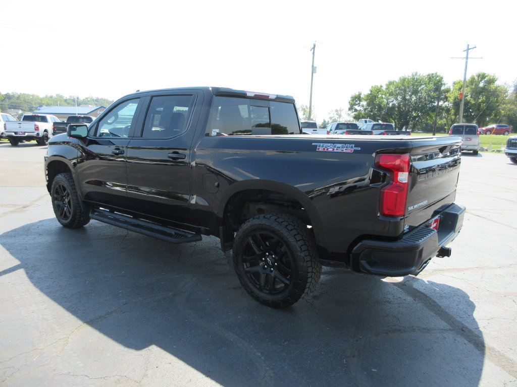 Certified 2021 Chevrolet Silverado 1500 LT Trail Boss w/ Convenience Package II AWD/4WD image 10