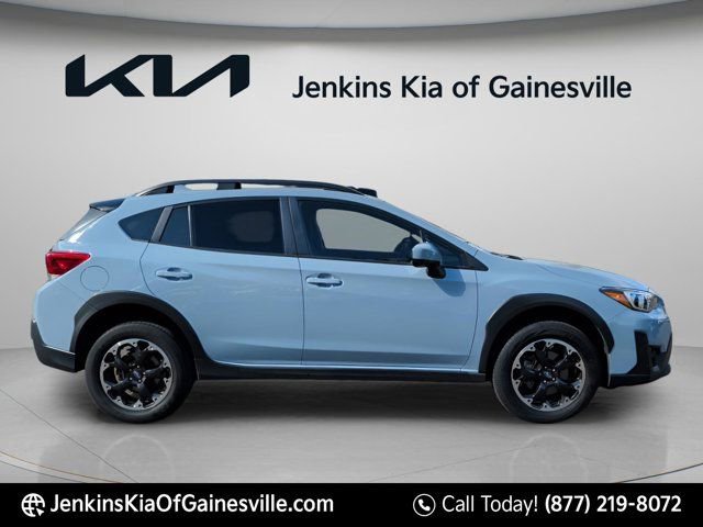 Used 2023 Subaru Crosstrek 2.0i Premium image 2