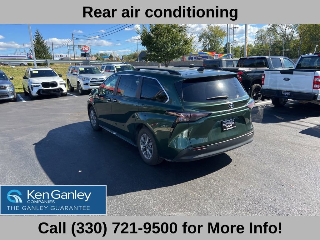 Used 2023 Toyota Sienna XLE image 14
