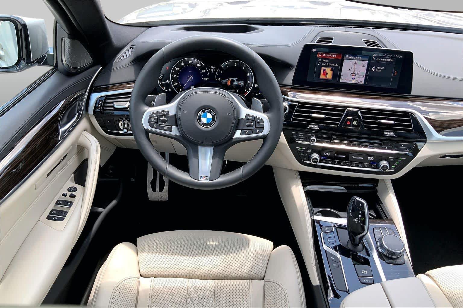 Used 2019 BMW 540i w/ M Sport Package RWD image 5