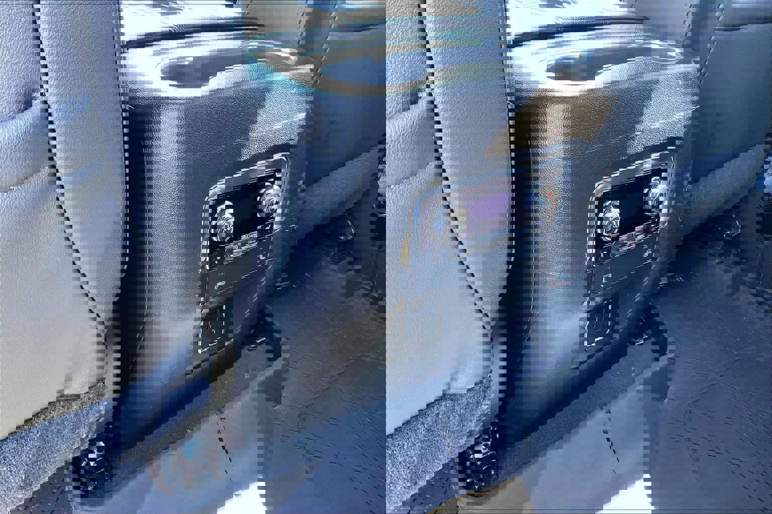 Used 2021 Chevrolet Tahoe RST w/ Luxury Package image 33