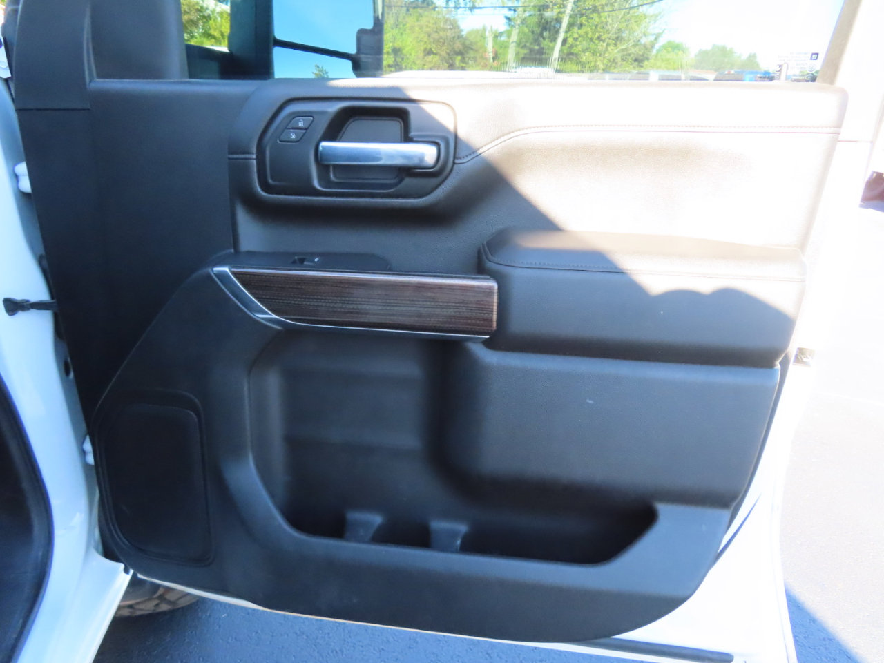 Used 2021 Chevrolet Silverado 2500 LT w/ Z71 Off-Road Package image 36