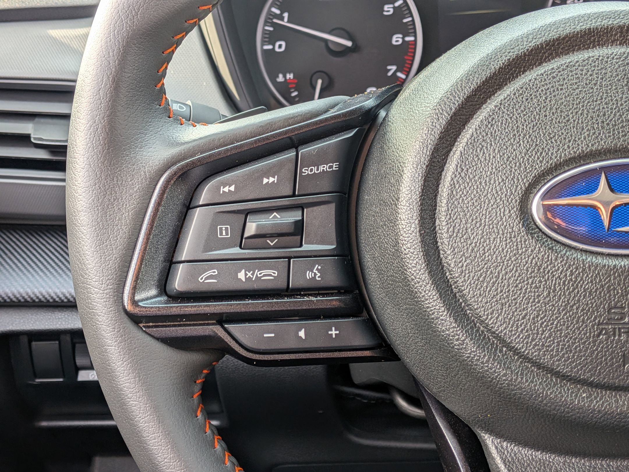 Certified 2025 Subaru Crosstrek 2.5i Limited w/ Crosstrek Mirror Package image 16