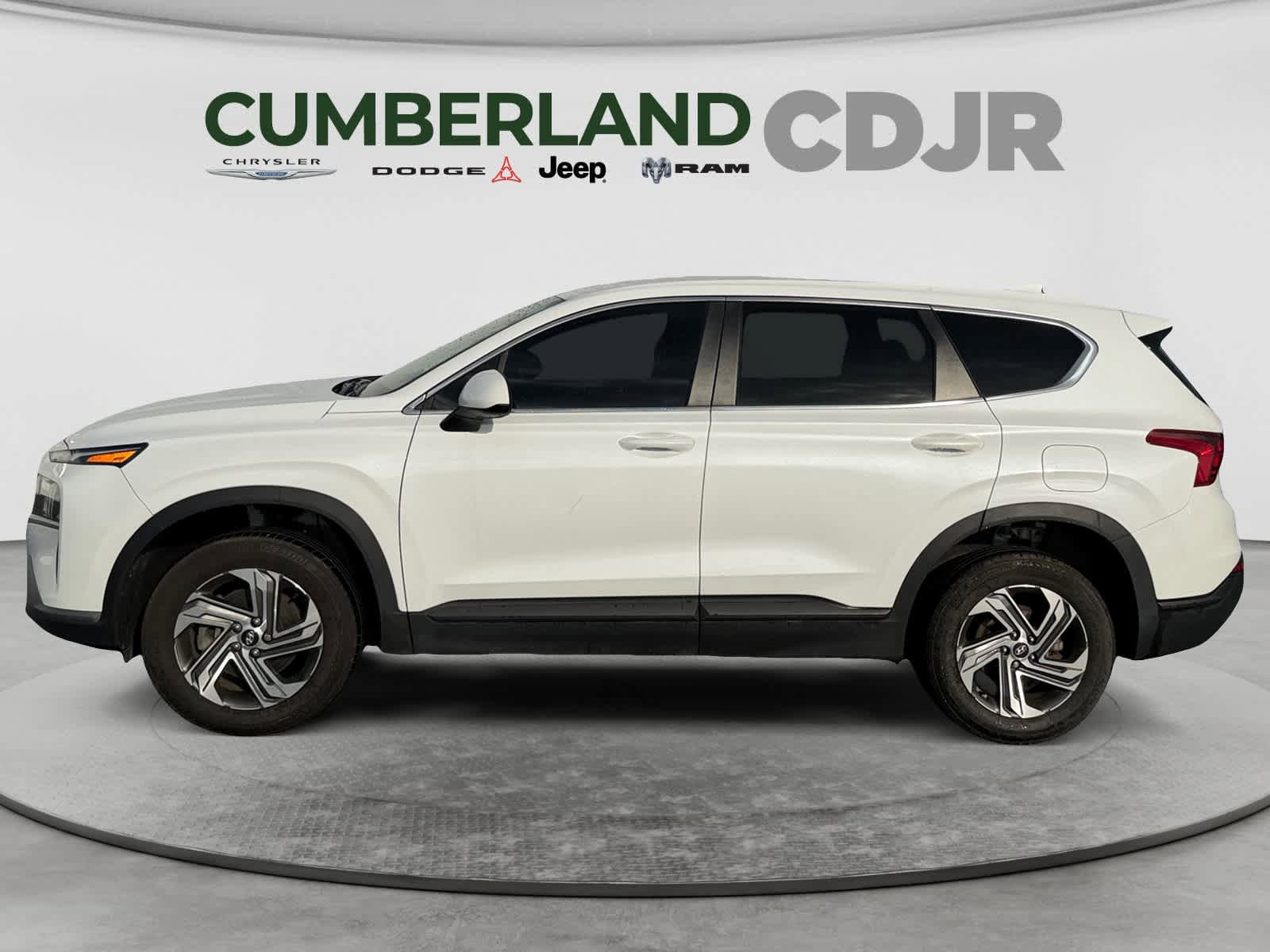 Used 2021 Hyundai Santa Fe SE w/ Cargo Package AWD/4WD image 3
