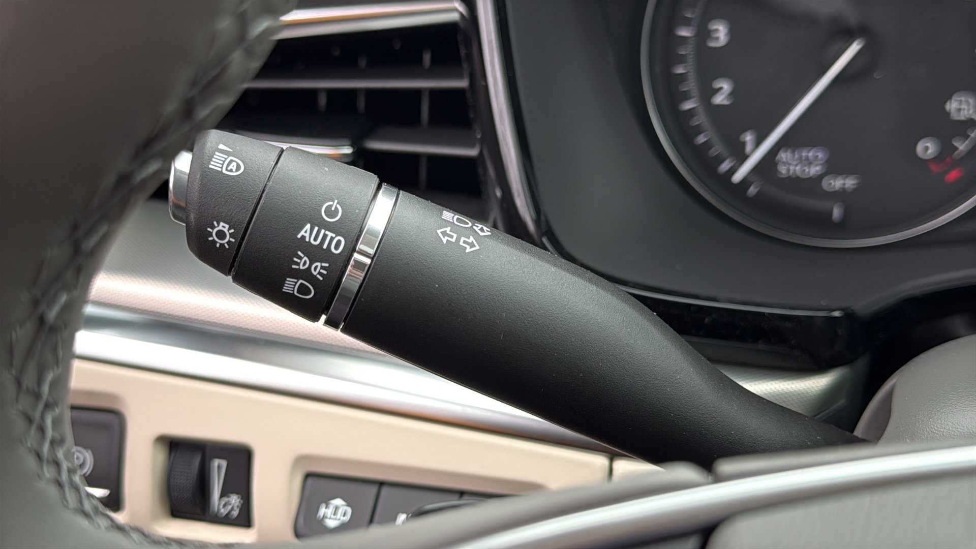 New 2026 Cadillac XT5 Premium Luxury w/ Driver Assist Package image 14