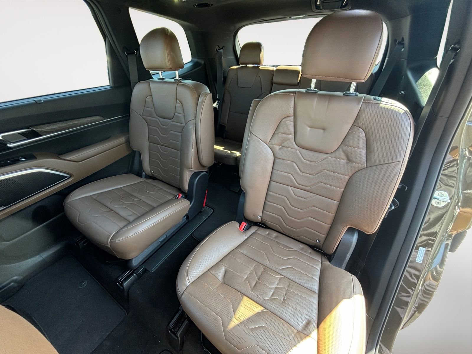 Used 2022 Kia Telluride SX w/ SX Prestige Package image 13