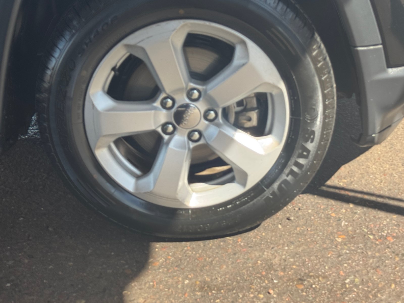 Used 2018 Jeep Compass Latitude w/ Popular Equipment Group FWD image 32