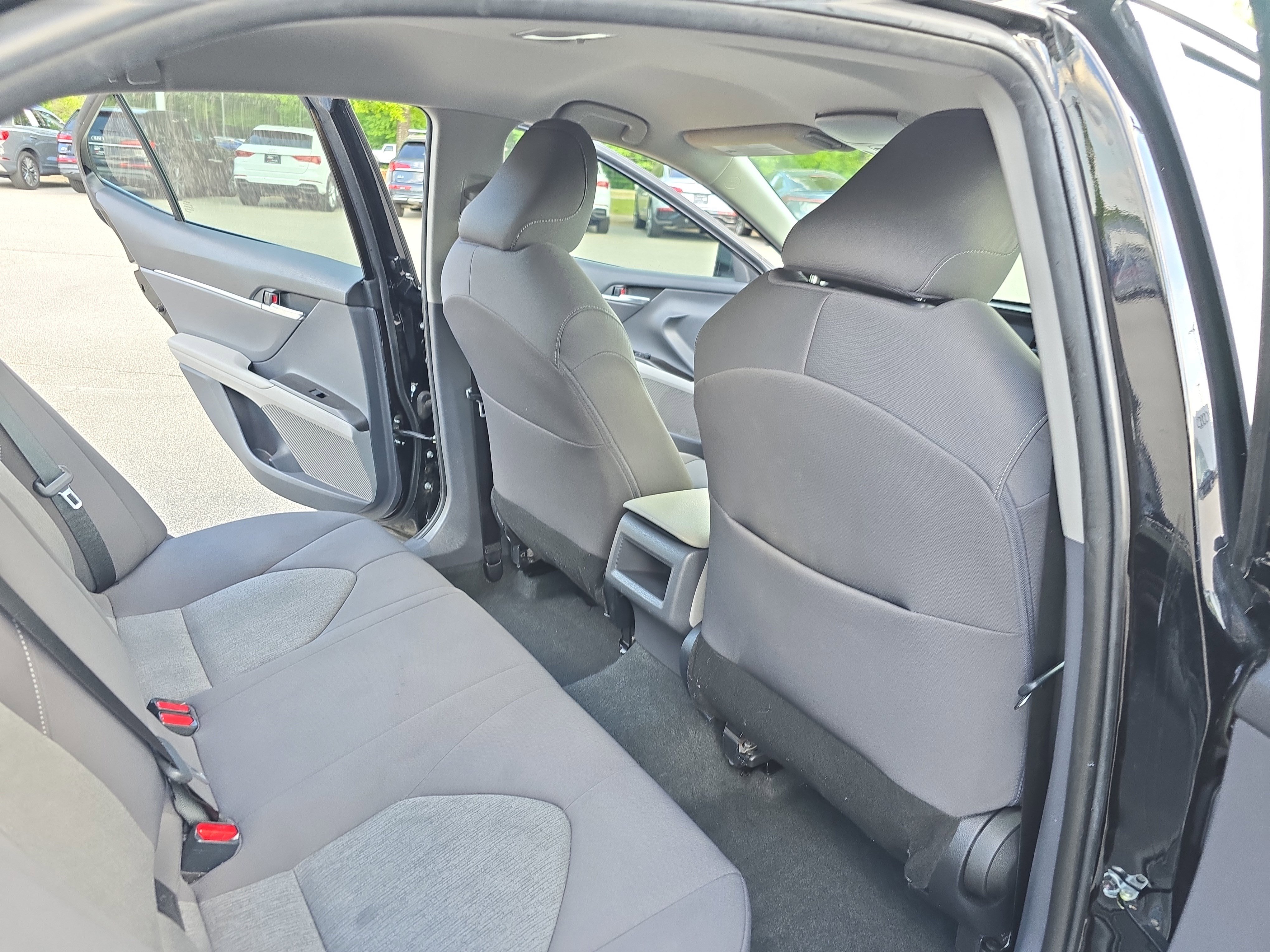 Used 2023 Toyota Camry LE FWD image 11