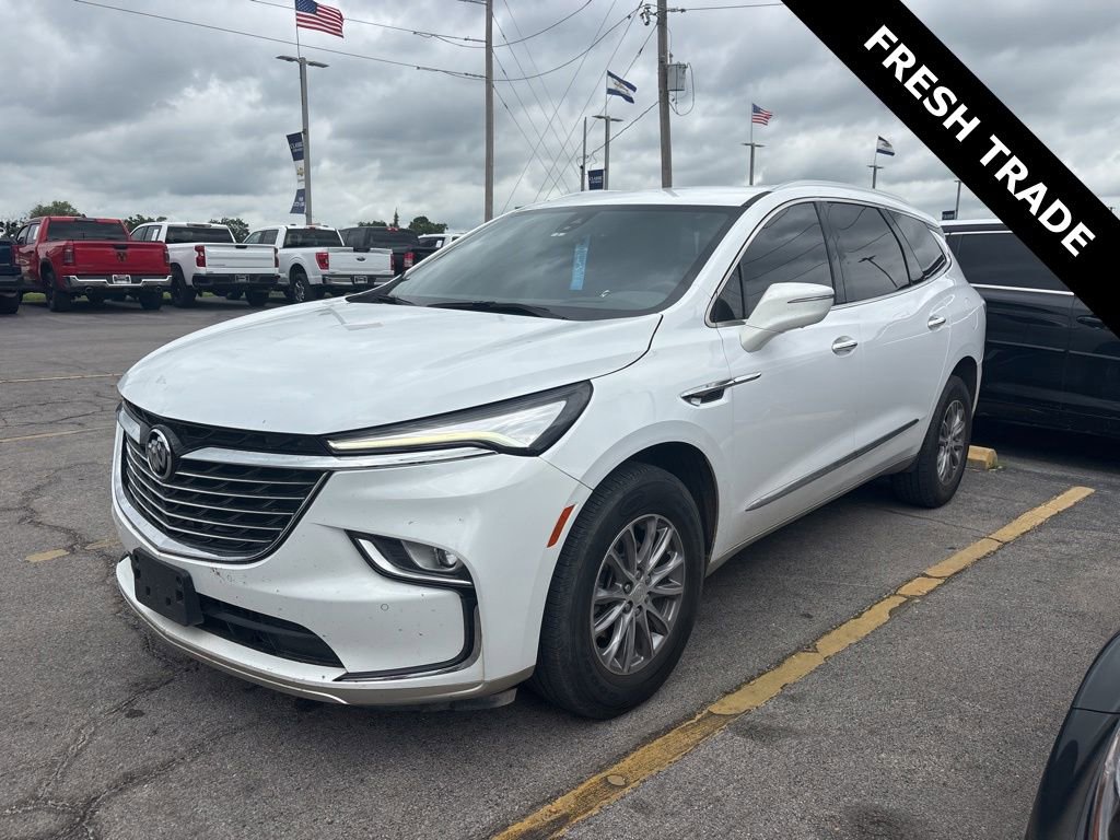 Used 2022 Buick Enclave Premium FWD image 2