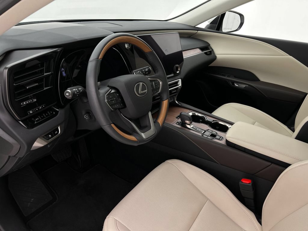 Used 2024 Lexus RX 350 Premium w/ Kick Sensor & Tow Package AWD/4WD image 12