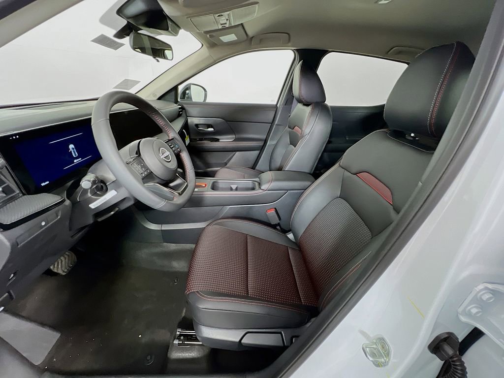 New 2026 Nissan Kicks SR AWD/4WD image 20