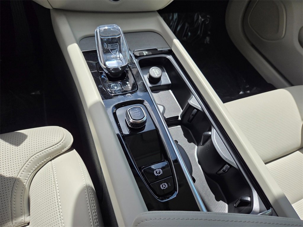 New 2026 Volvo V60 B5 Cross Country Ultra w/ Climate Package image 26
