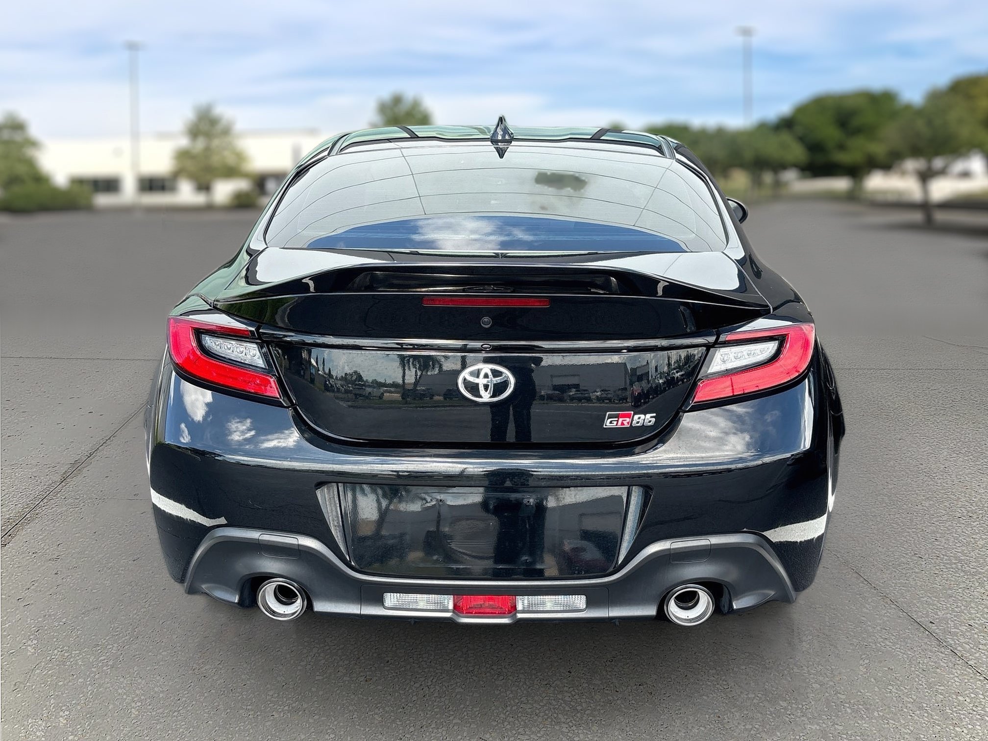 Used 2024 Toyota GR86 Premium RWD image 9