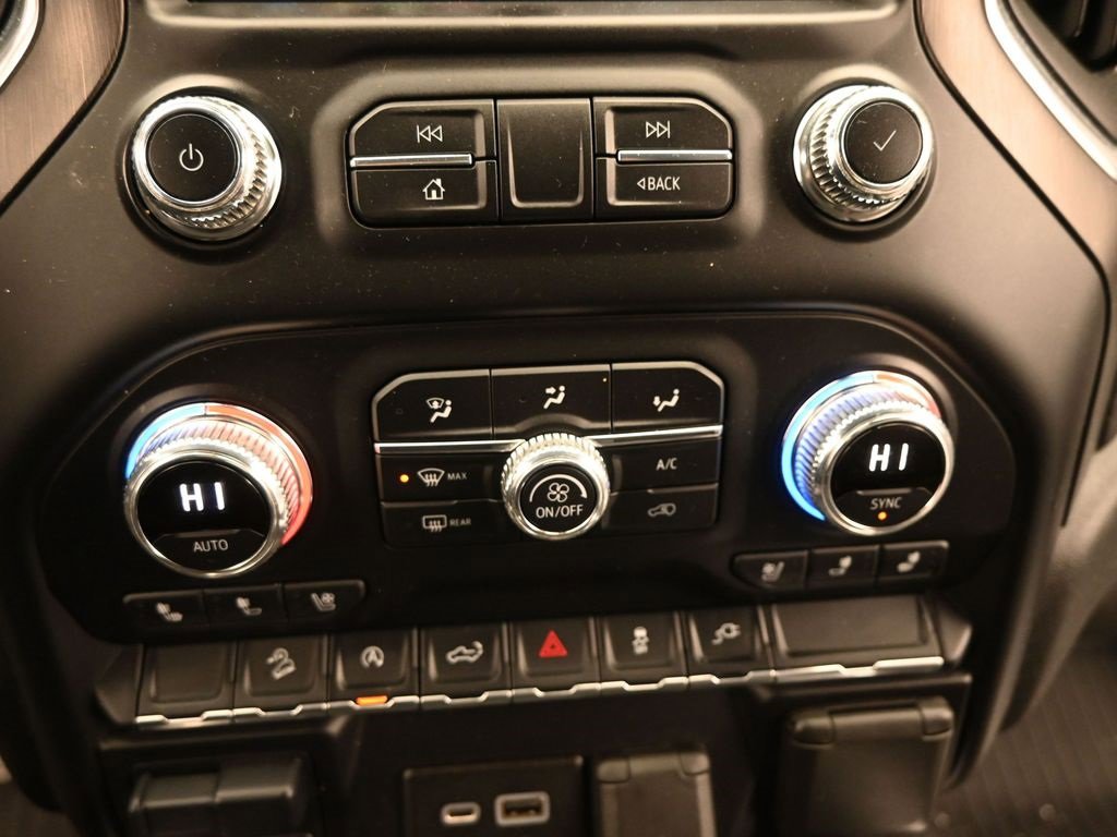 Used 2020 GMC Sierra 1500 AT4 image 32