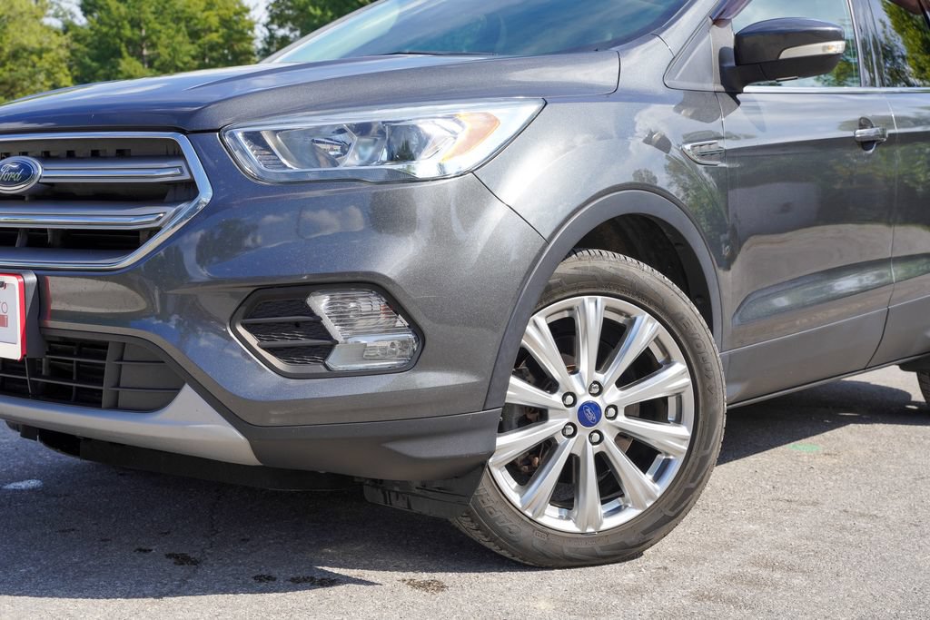 Used 2017 Ford Escape Titanium AWD/4WD image 4