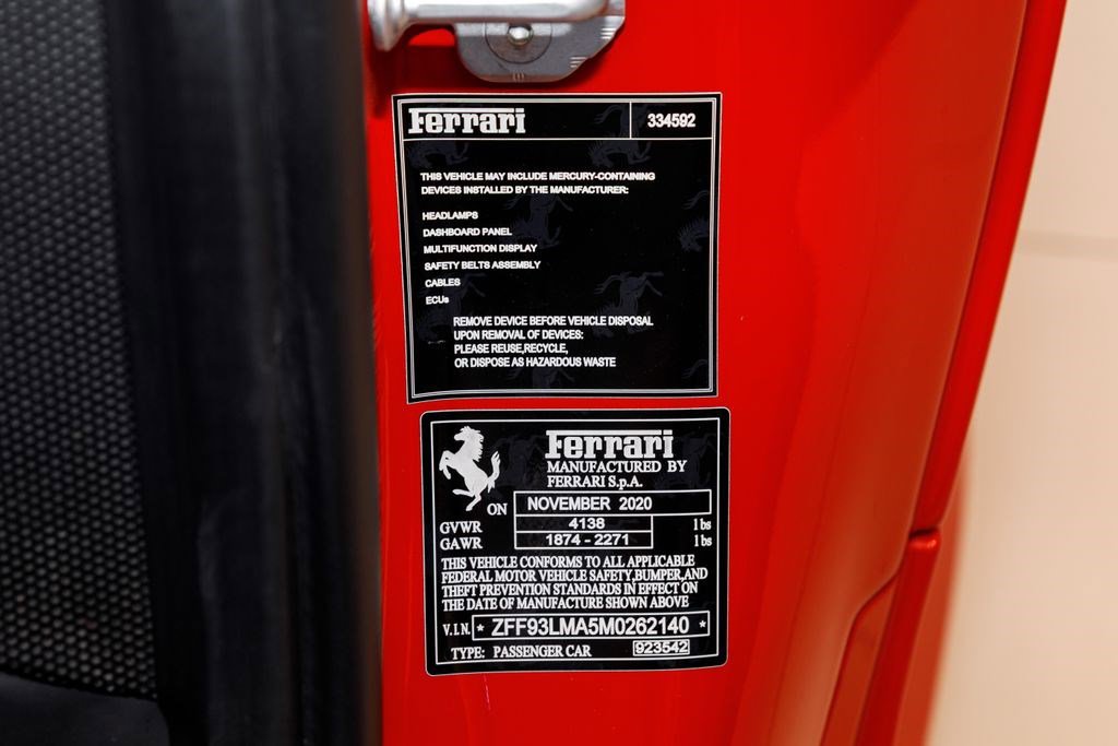 Used 2021 Ferrari F8 Spider RWD image 26