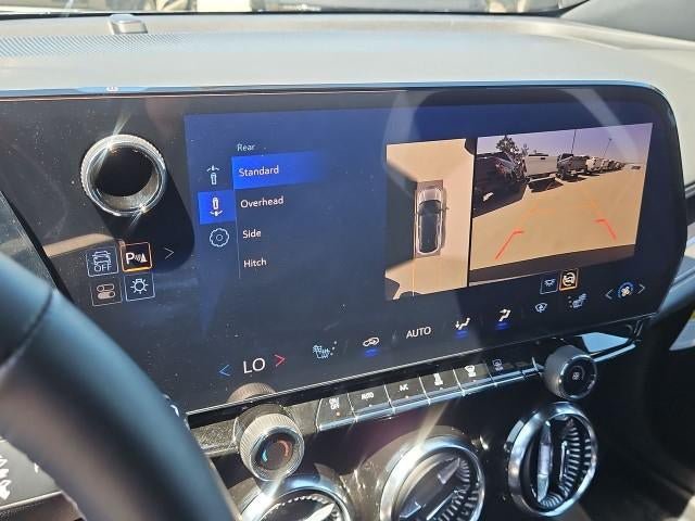 Used 2025 Chevrolet Blazer EV LT AWD/4WD image 15