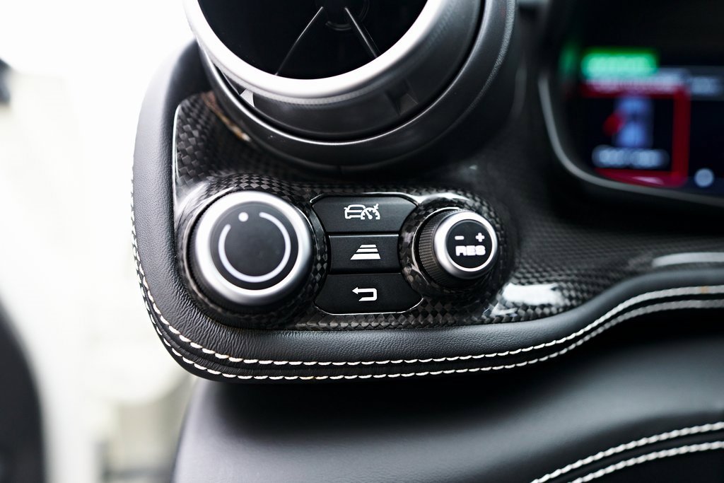 Used 2019 Ferrari GTC4Lusso T image 69