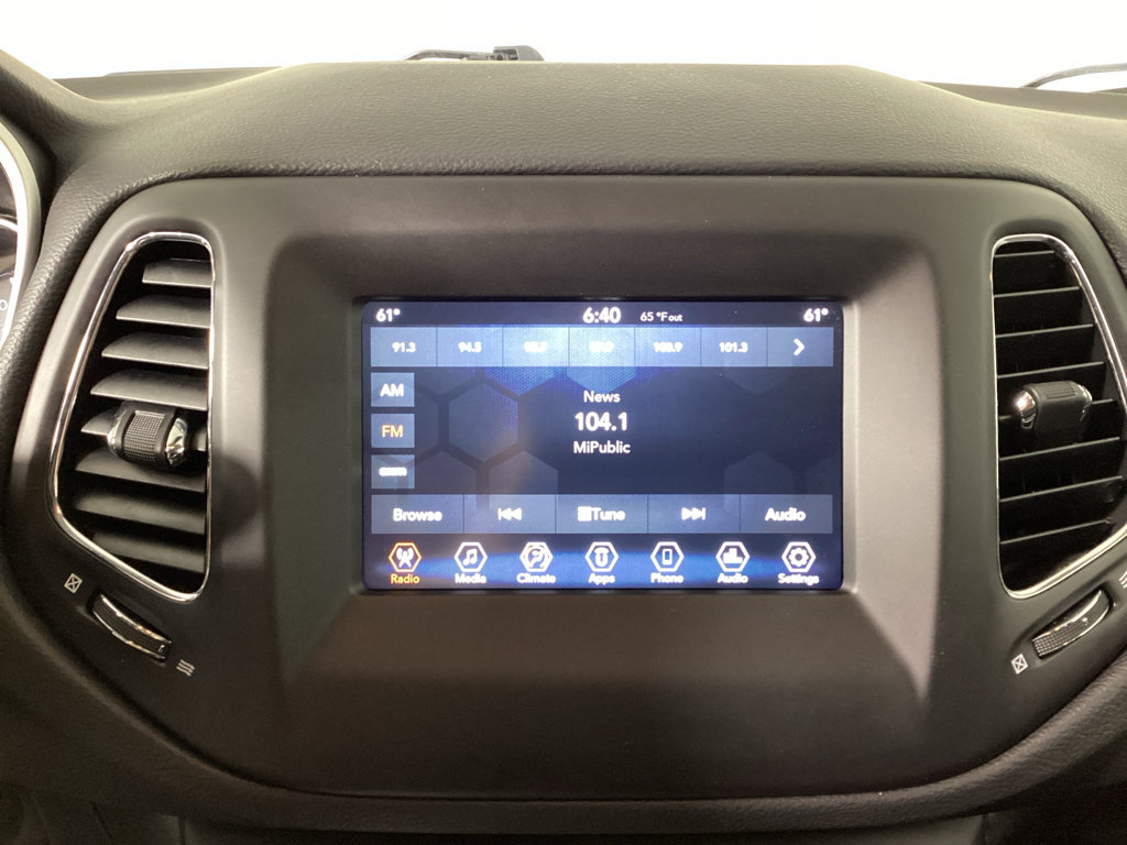 Used 2019 Jeep Compass Latitude AWD/4WD image 27