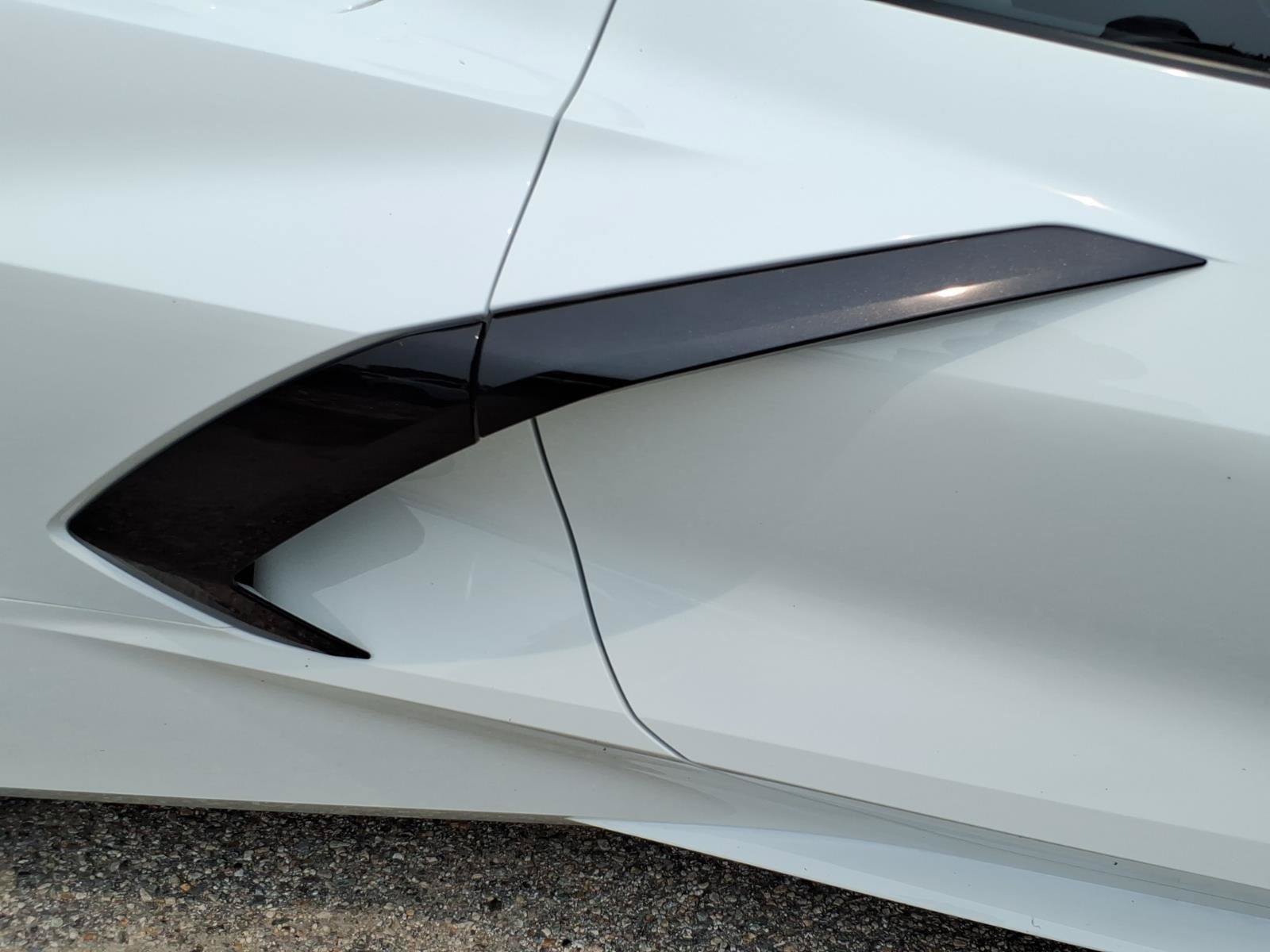 Used 2022 Chevrolet Corvette Stingray Preferred Cpe w/ Battery Protection Package RWD image 8