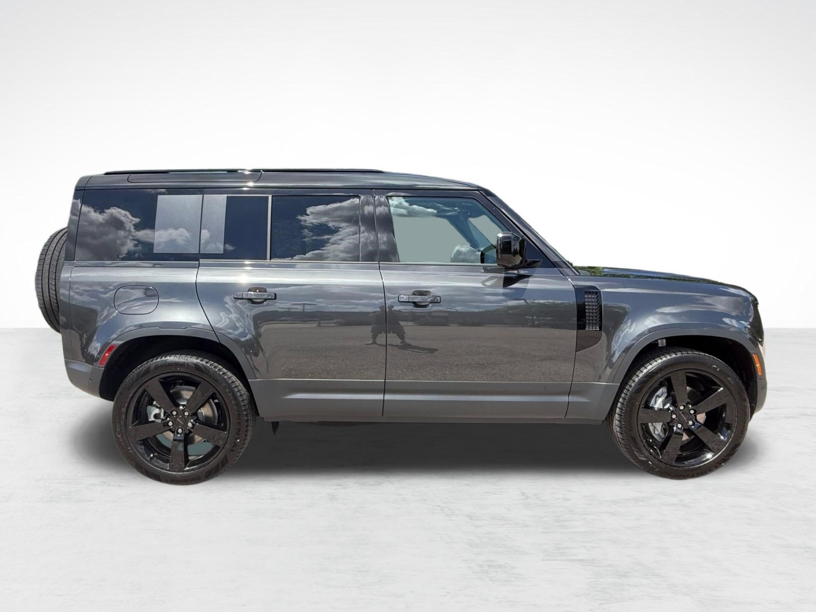 New 2026 Land Rover Defender 110 S AWD/4WD image 8