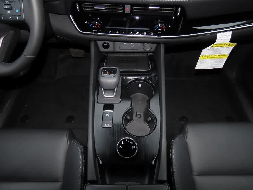 Used 2025 Nissan Rogue SL image 23