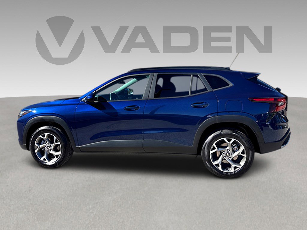 Used 2024 Chevrolet Trax LT FWD image 25