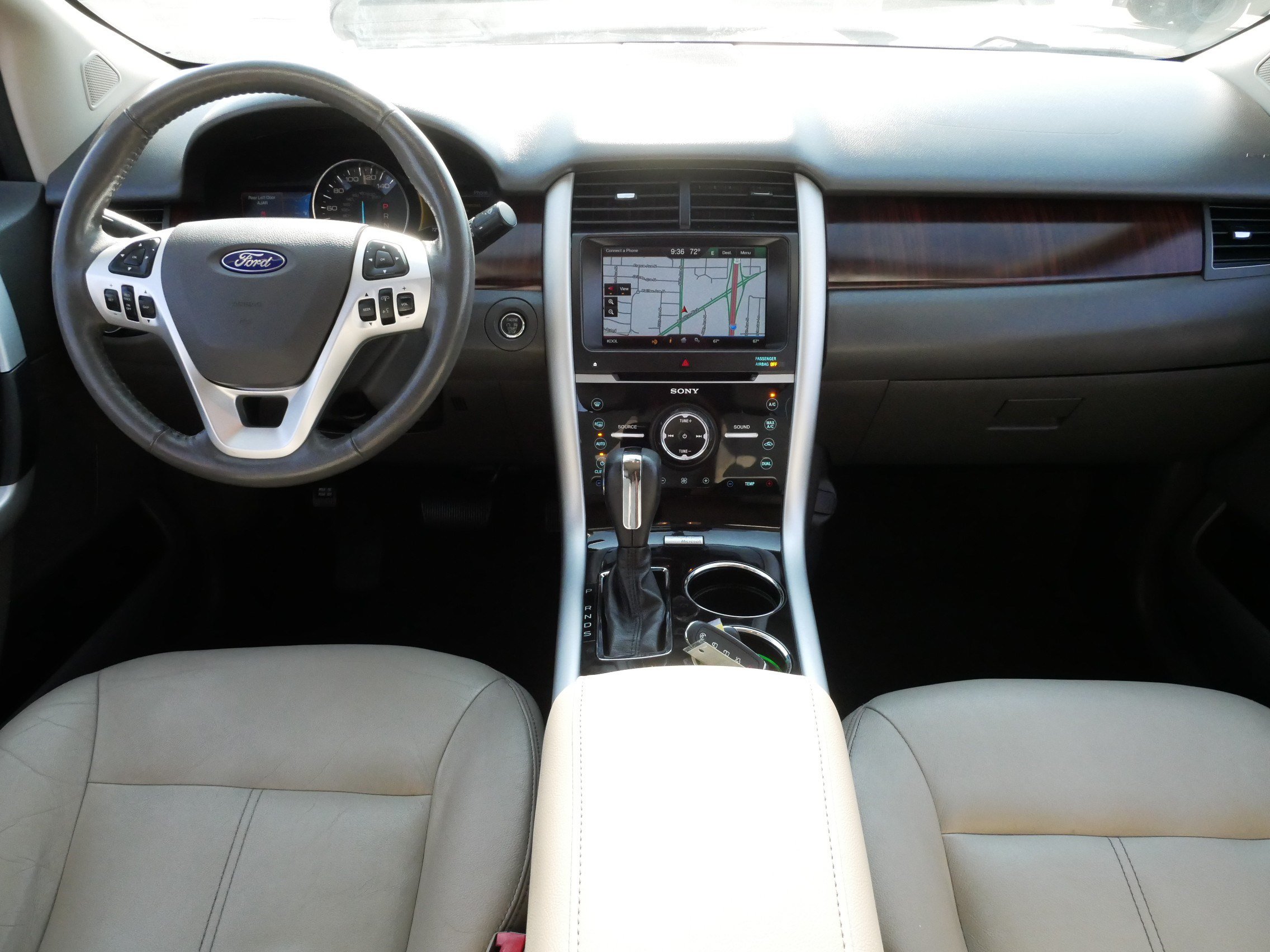 Used 2014 Ford Edge Limited w/ Equipment Group 302A AWD/4WD image 10