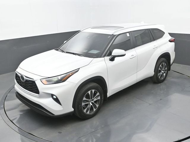 Used 2026 Toyota Highlander XLE image 33