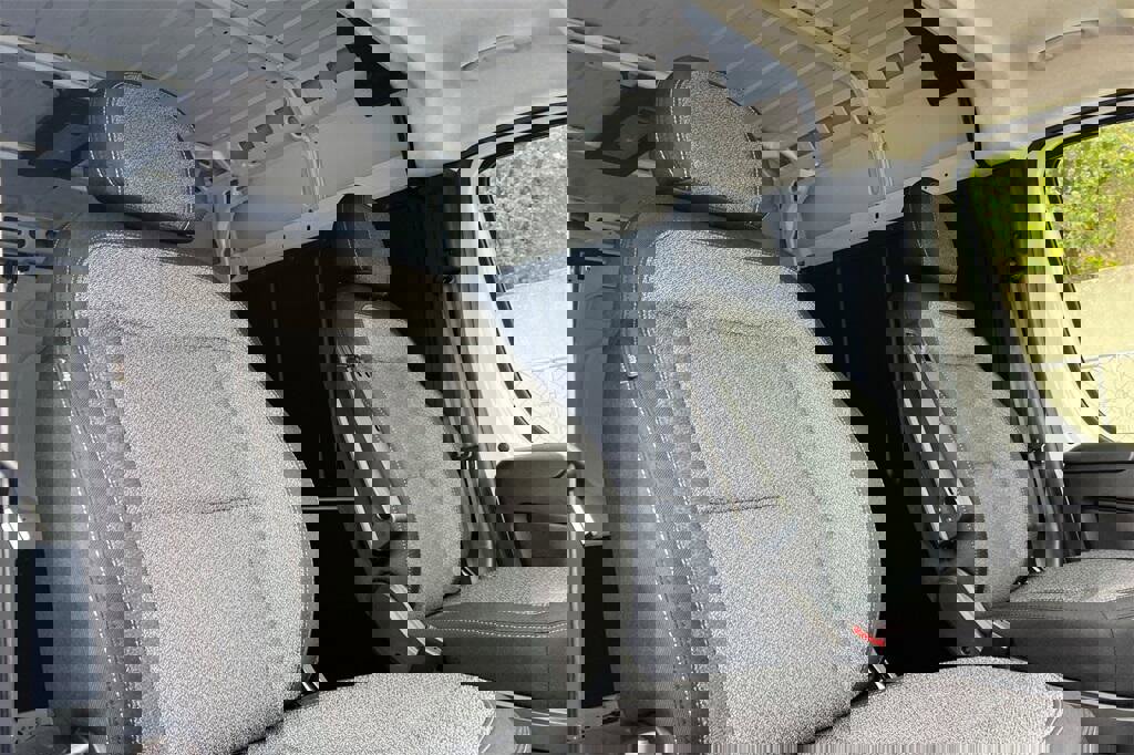 New 2026 RAM ProMaster 2500 w/ Convenience Group image 18