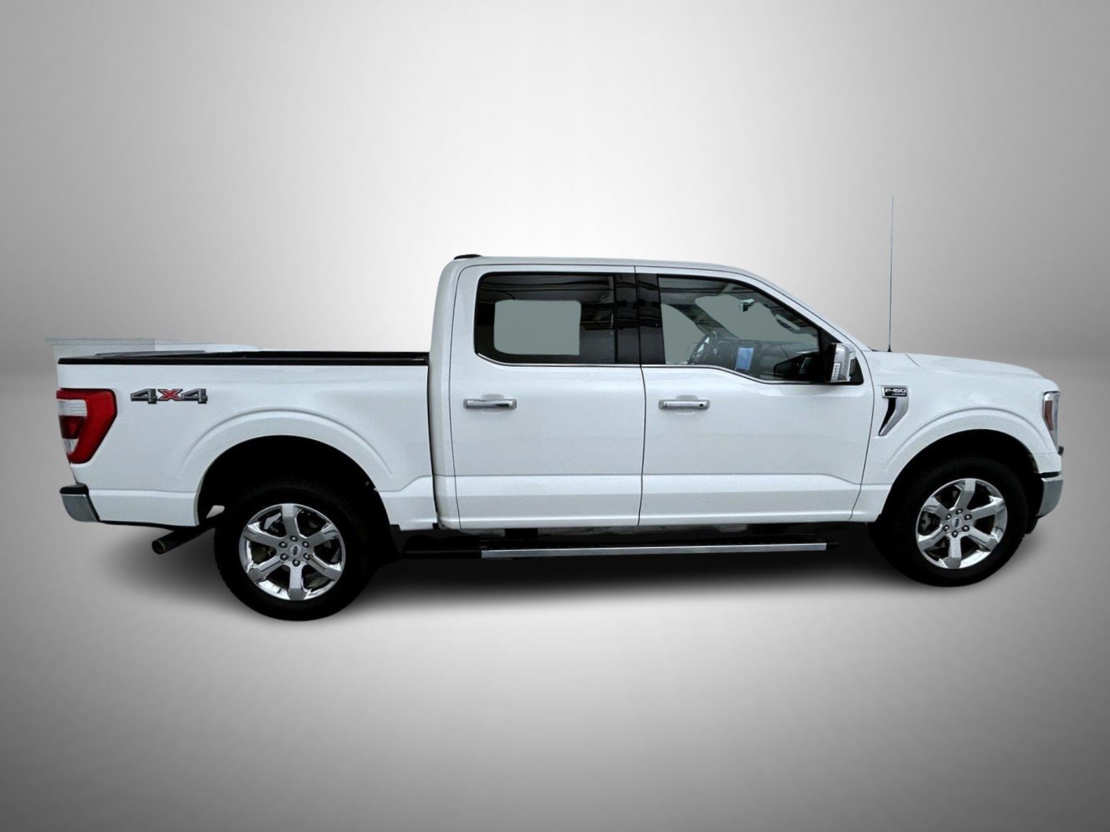 Used 2021 Ford F150 Lariat w/ Equipment Group 502A High AWD/4WD image 4