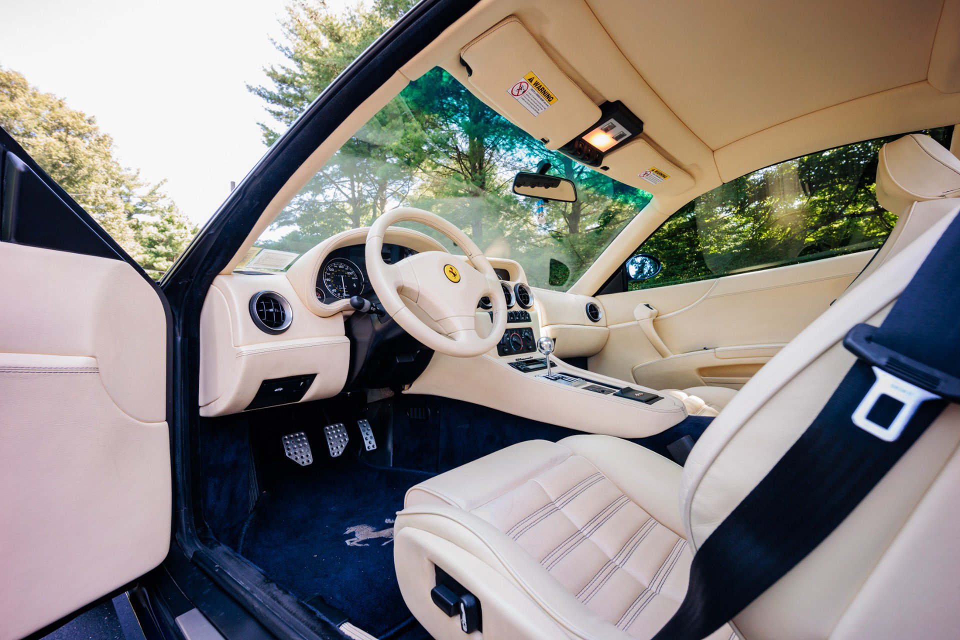 Used 1999 Ferrari 550 Maranello Coupe RWD image 2