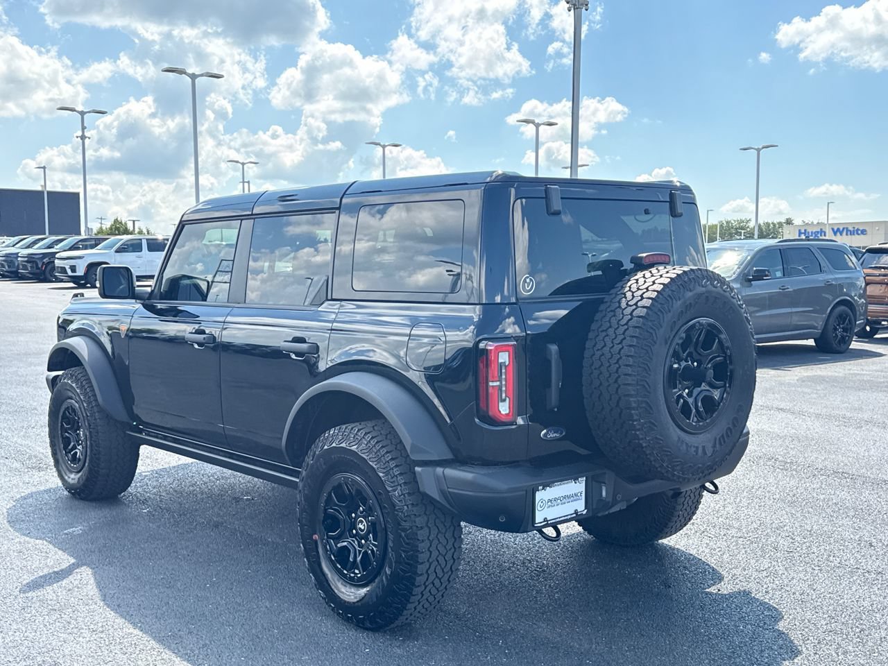 Used 2025 Ford Bronco Badlands AWD/4WD image 5