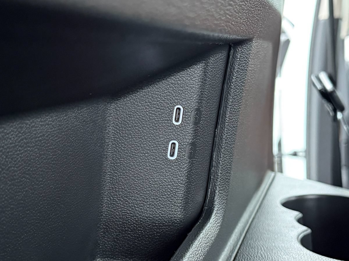 Used 2022 Volkswagen Atlas SEL R-Line AWD/4WD image 35
