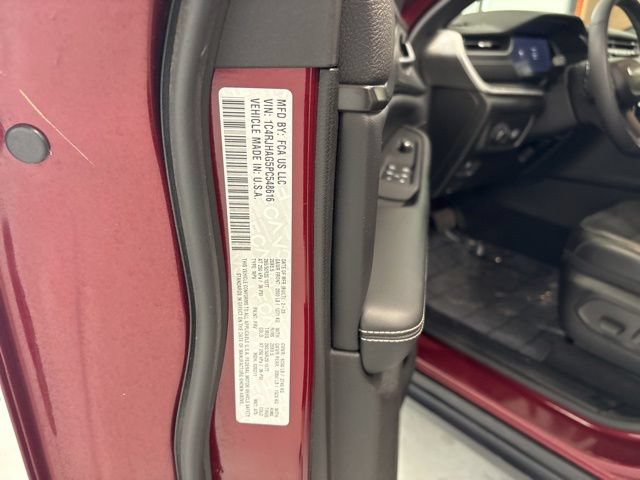 Used 2023 Jeep Grand Cherokee Altitude AWD/4WD image 30