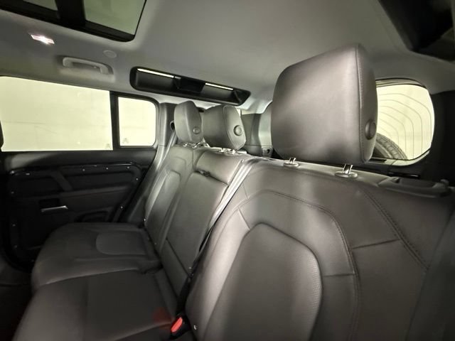 Certified 2025 Land Rover Defender 110 S AWD/4WD image 22