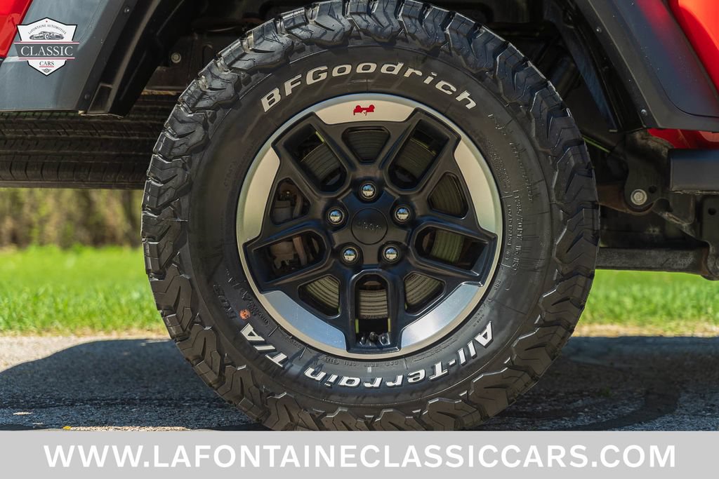 Used 2020 Jeep Gladiator Sport w/ Technology Group AWD/4WD image 27