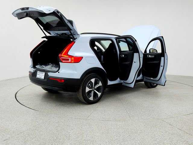 New 2026 Volvo XC40 B5 Plus w/ Protection Package Premier image 11