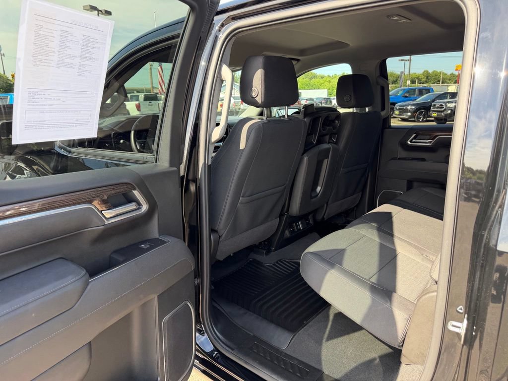 Certified 2026 Chevrolet Silverado 1500 RST AWD/4WD image 11