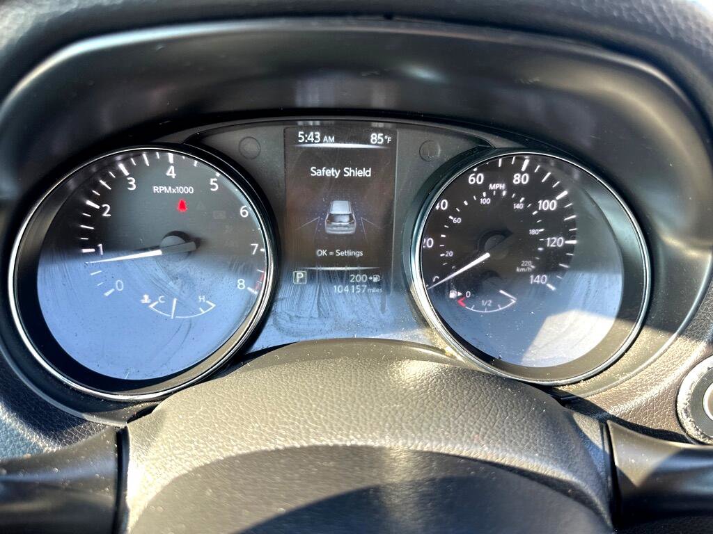 Used 2017 Nissan Rogue SV image 29