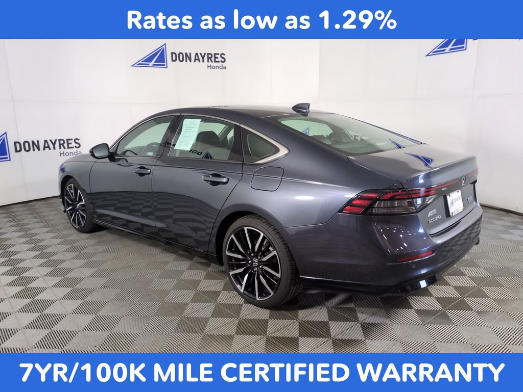 Certified 2023 Honda Accord Touring image 3