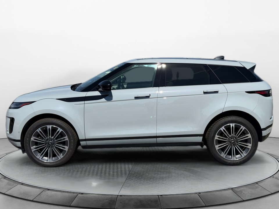 Used 2024 Land Rover Range Rover Evoque S image 4