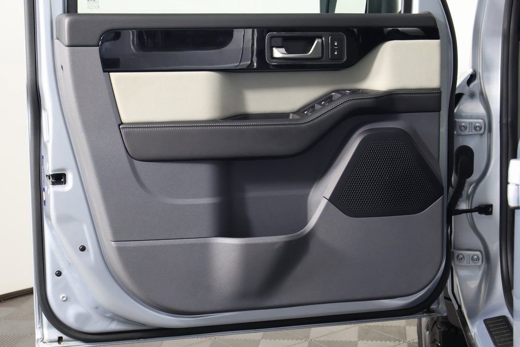 Used 2024 INEOS Grenadier image 12