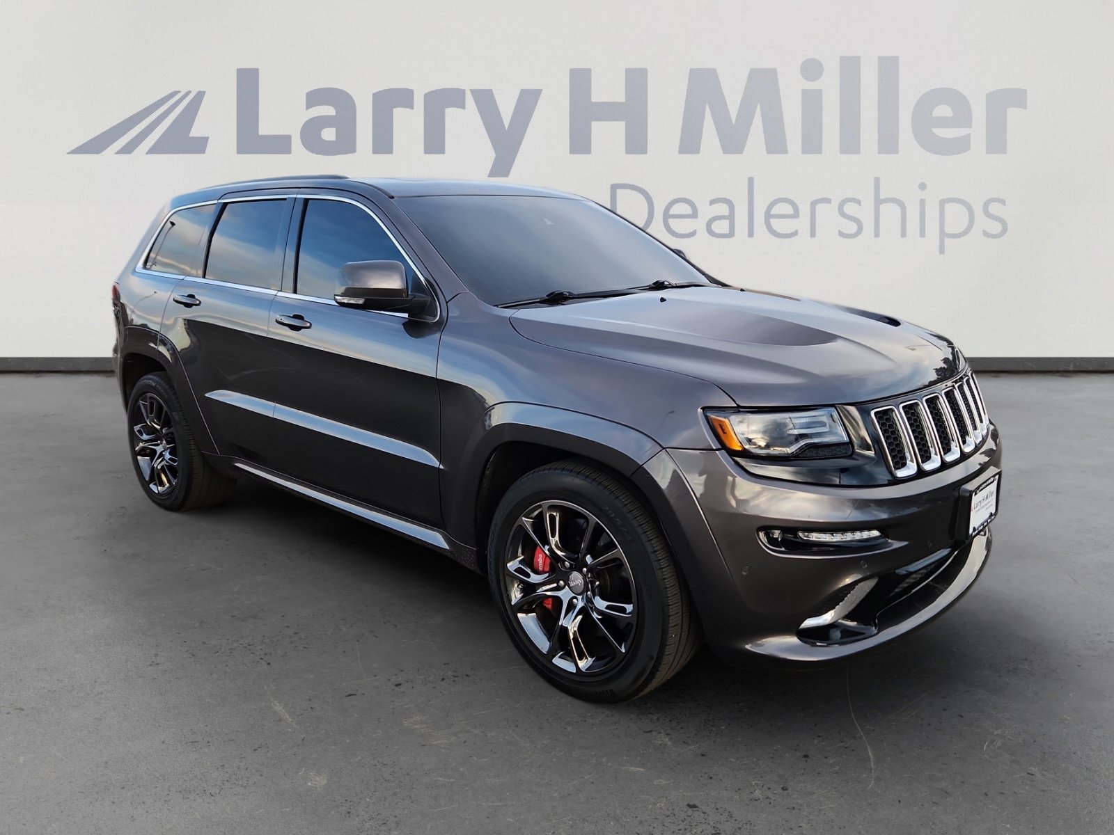 Used 2014 Jeep Grand Cherokee SRT w/ Trailer Tow Group IV image 8