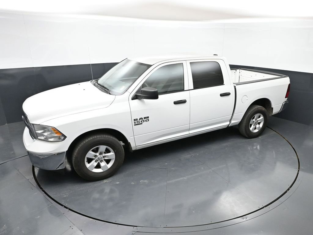 Used 2022 RAM 1500 Classic SLT AWD/4WD image 38
