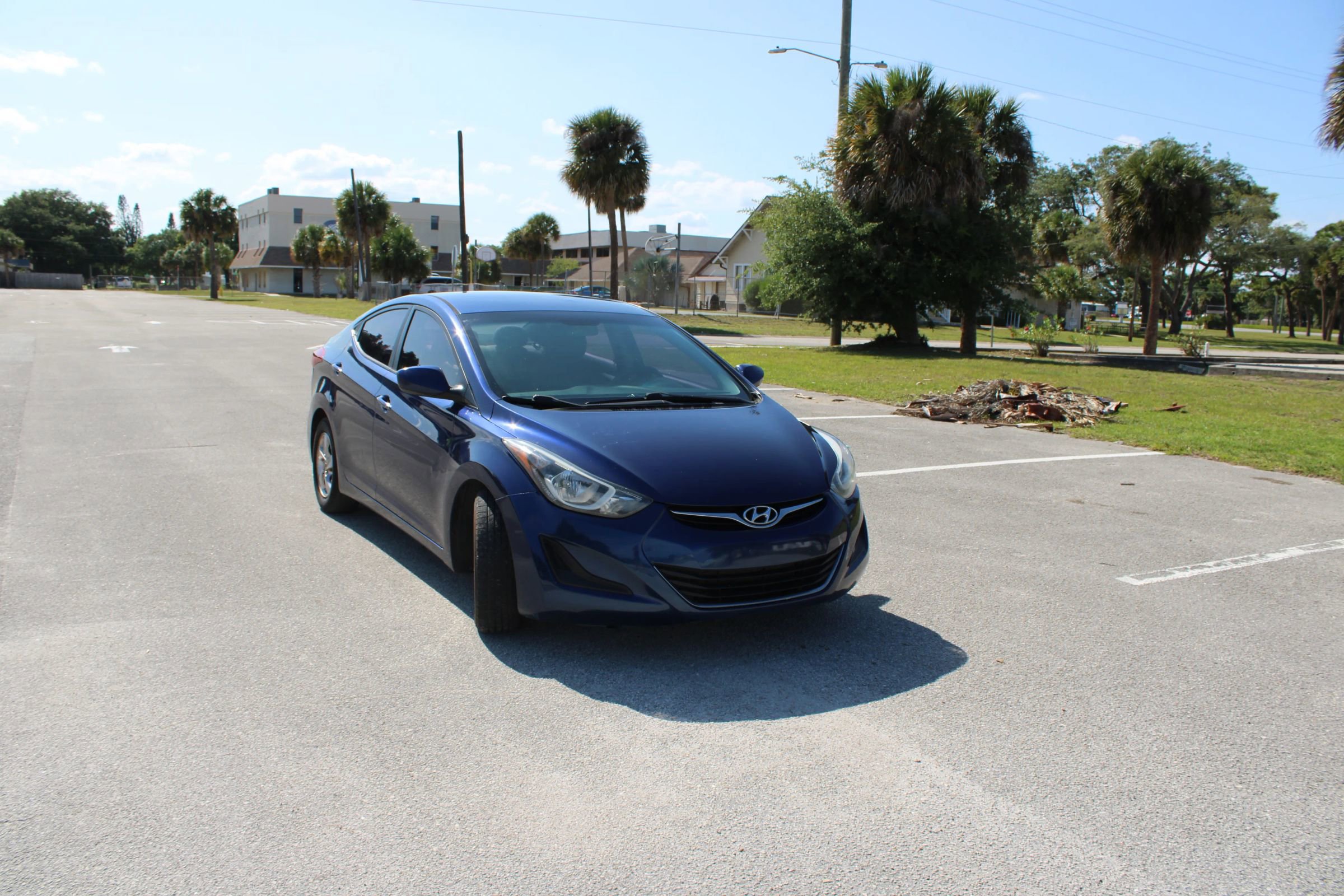 Used 2015 Hyundai Elantra SE FWD image 17