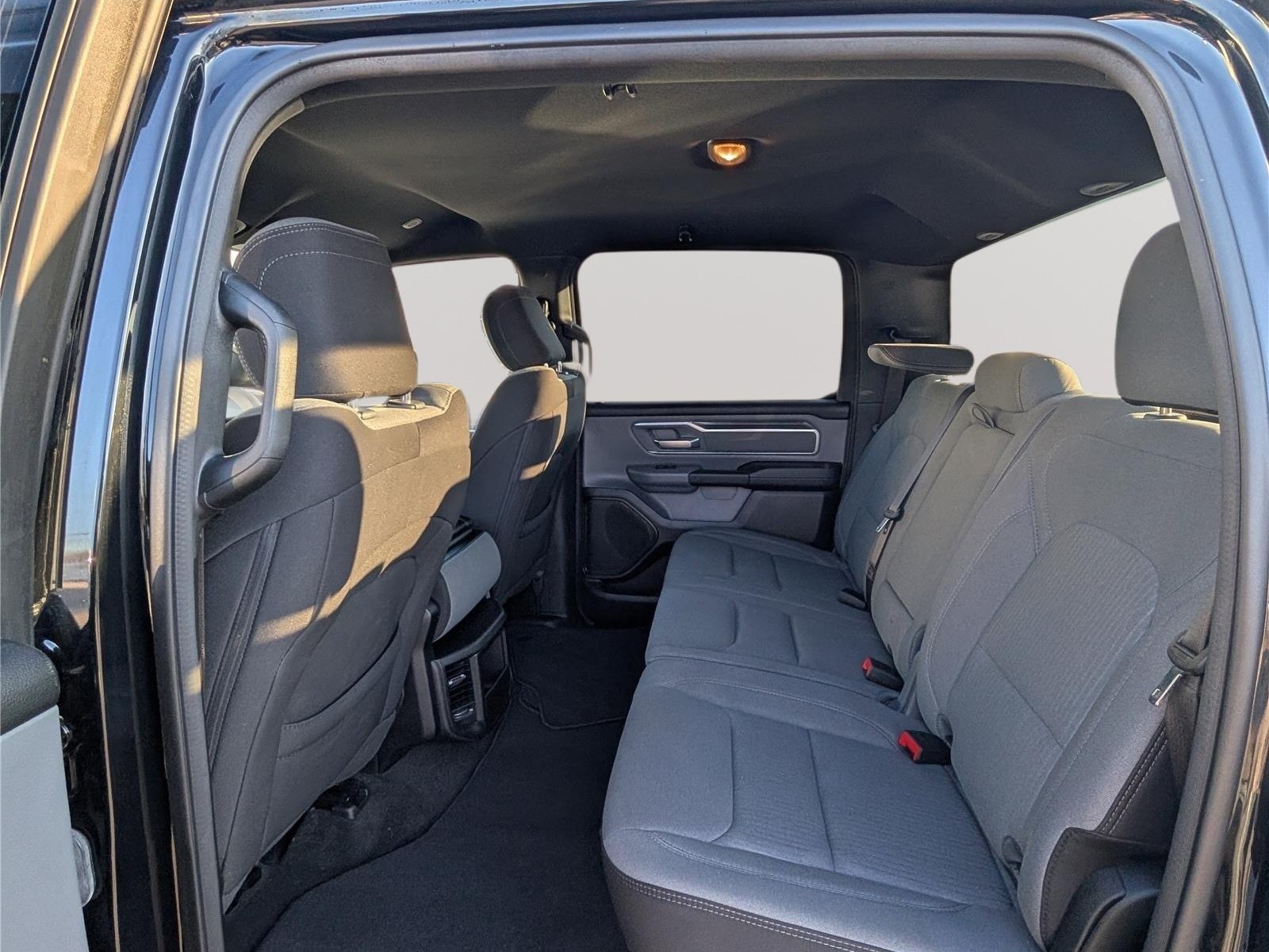 Used 2022 RAM 1500 Big Horn AWD/4WD image 14
