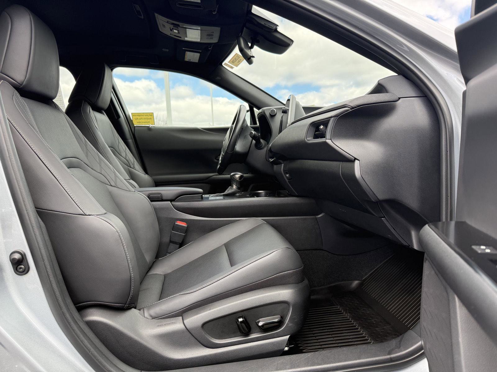 Certified 2023 Lexus UX 250h F Sport image 24