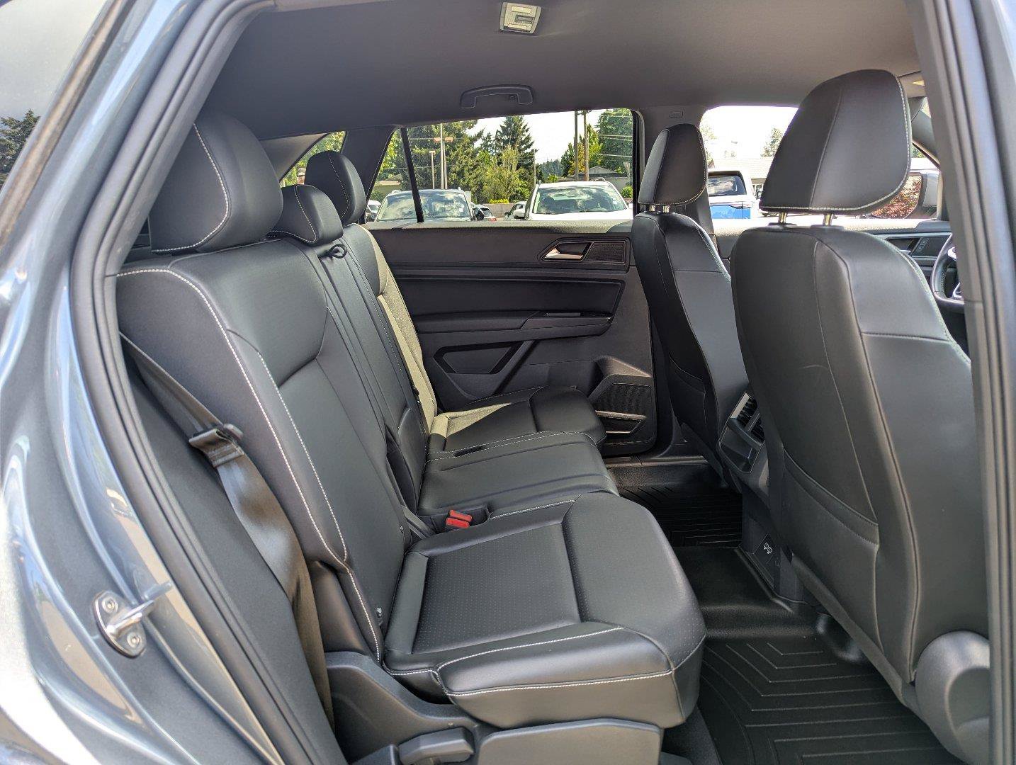 Used 2020 Volkswagen Atlas Cross Sport SE AWD/4WD image 31