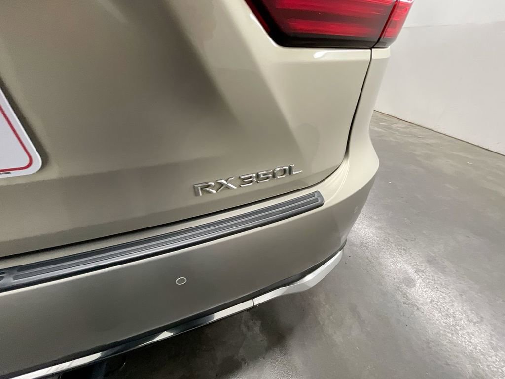 Used 2020 Lexus RX 350L FWD w/ Premium Package image 32